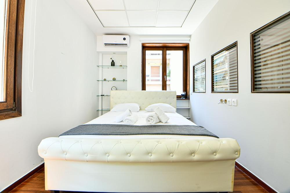 Flowers Of Athens, Boutique Aparthotel With 6-Apartments In Central Αθήνα Εξωτερικό φωτογραφία