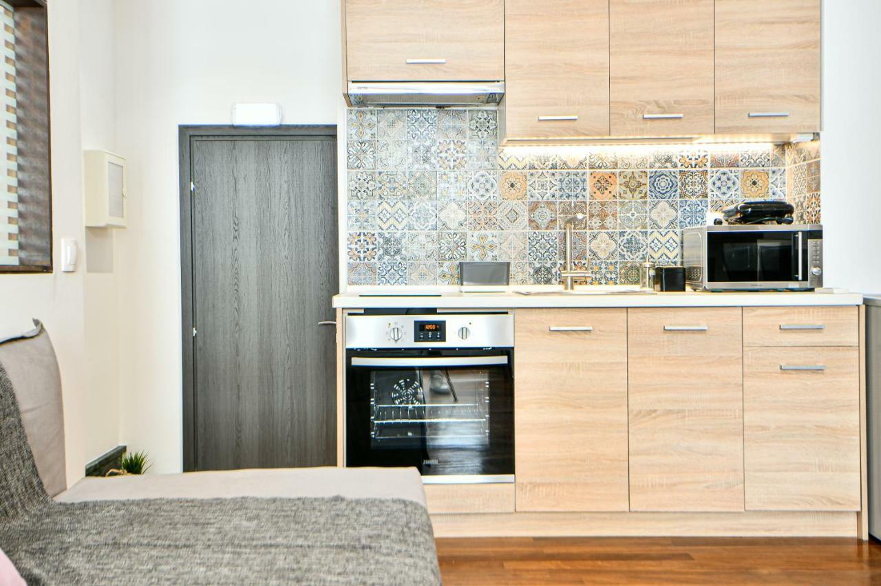Flowers Of Athens, Boutique Aparthotel With 6-Apartments In Central Αθήνα Εξωτερικό φωτογραφία