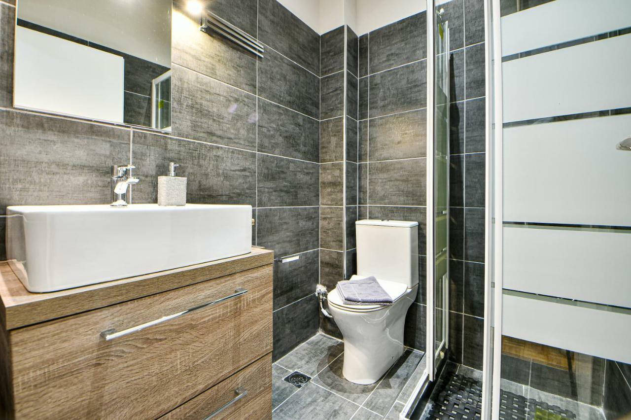 Flowers Of Athens, Boutique Aparthotel With 6-Apartments In Central Αθήνα Εξωτερικό φωτογραφία