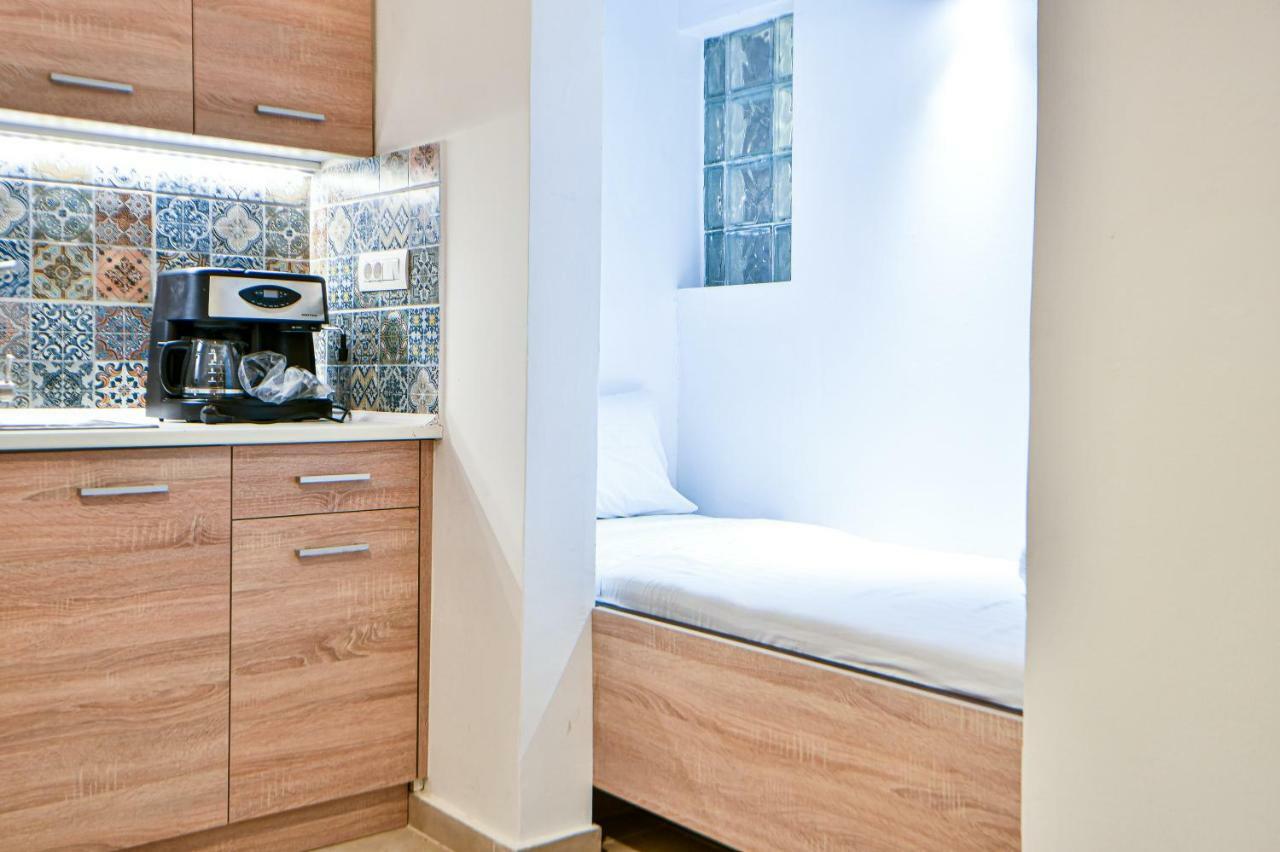 Flowers Of Athens, Boutique Aparthotel With 6-Apartments In Central Αθήνα Εξωτερικό φωτογραφία
