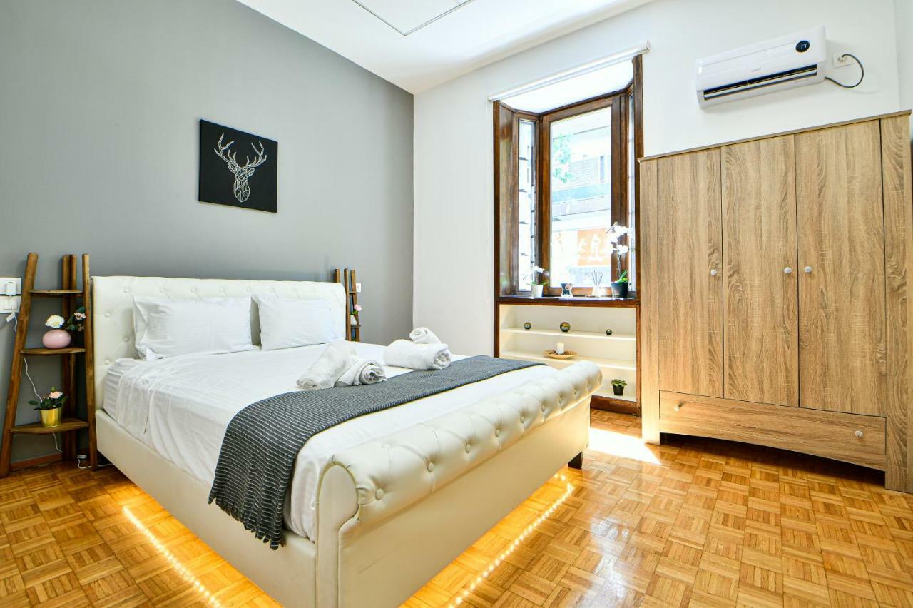 Flowers Of Athens, Boutique Aparthotel With 6-Apartments In Central Αθήνα Εξωτερικό φωτογραφία