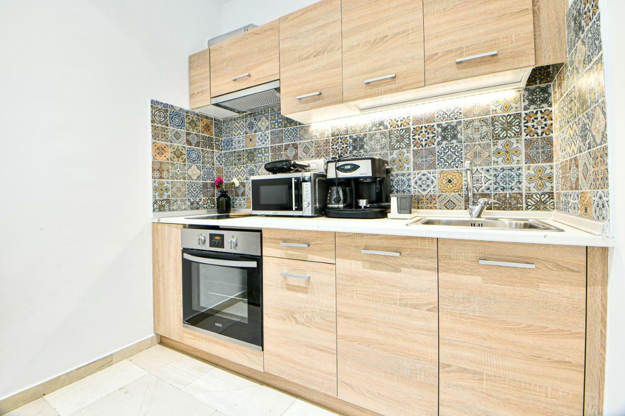 Flowers Of Athens, Boutique Aparthotel With 6-Apartments In Central Αθήνα Εξωτερικό φωτογραφία
