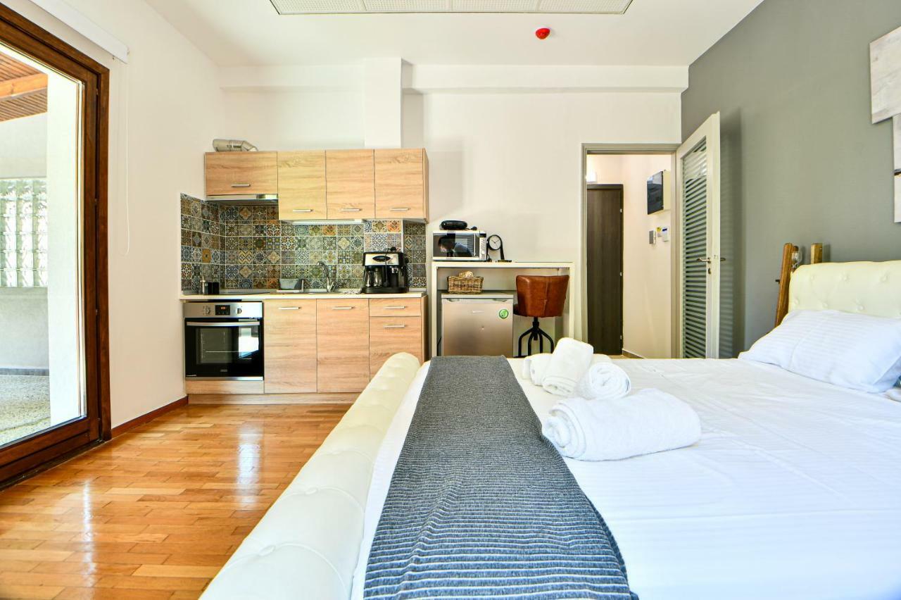 Flowers Of Athens, Boutique Aparthotel With 6-Apartments In Central Αθήνα Εξωτερικό φωτογραφία